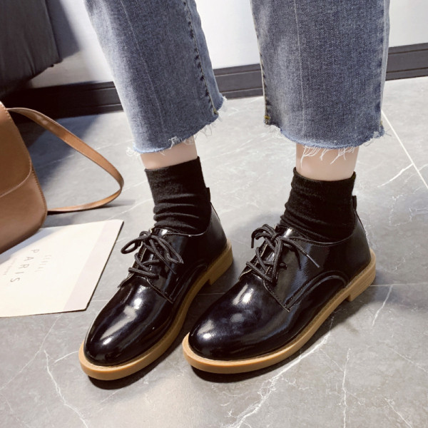 Naiste kevad-sügis paeltega kingad, puhtast ökonahast mudel