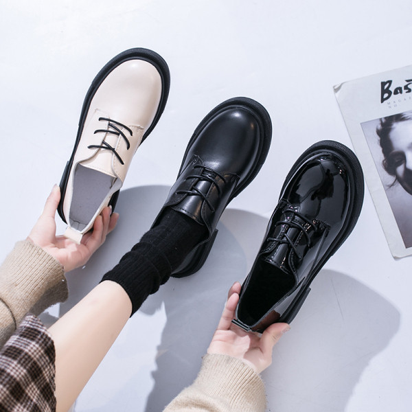 Alkalmi női fűzős cipő, tiszta ökobőr modell