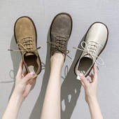 Naiste vabaajajalatsid paeltega tavaline mudel