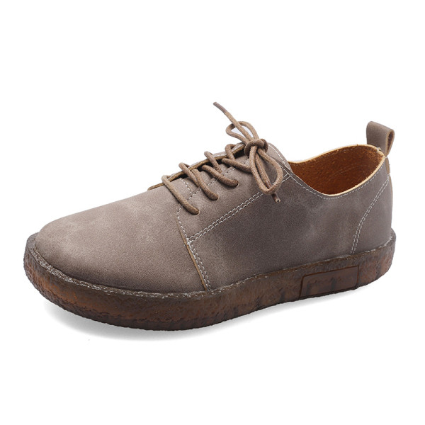 Naiste vabaajajalatsid paeltega tavaline mudel