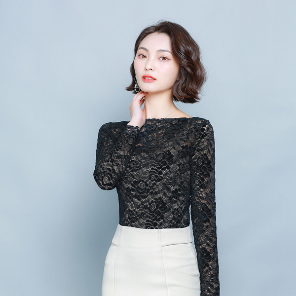 Moodne naiste pikkade varrukatega pitspluus