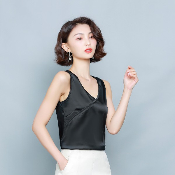 Modern női felső V-nyakkal és széles pántokkal