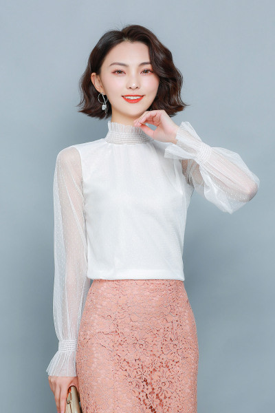 Stiilne naiste kõrge krae ja tüllvarrukatega pluus