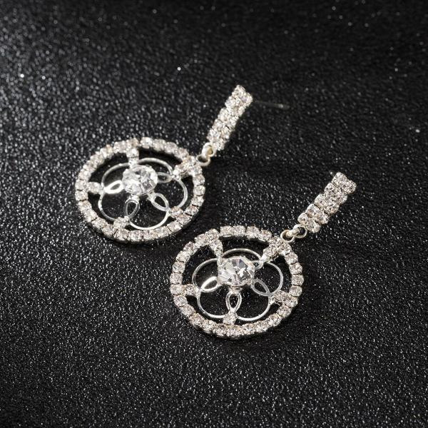 Modernūs moteriški apvalios formos kabantys auskarai su akmenukais