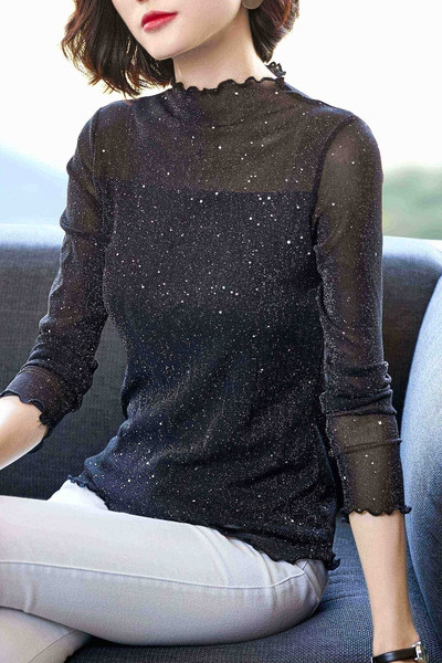 Moodne madala kraega ja läikiva efektiga naiste pluus