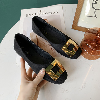 Öko velúrból készült alkalmi cipő fém csattal