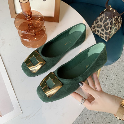 Öko velúrból készült alkalmi cipő fém csattal