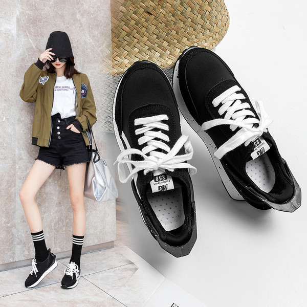 Öko-nahast ja tekstiilist paeltega naiste vabaaja tossud