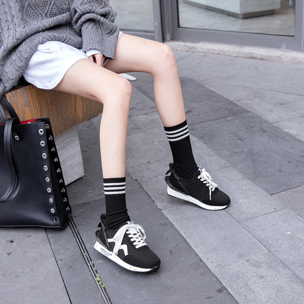 Öko-nahast ja tekstiilist paeltega naiste vabaaja tossud