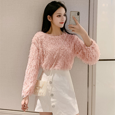 Μοντέρνα γυναικεία μπλούζα με στρογγυλή λαιμόκοψη και κρόσσια