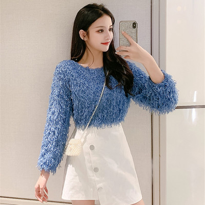 Μοντέρνα γυναικεία μπλούζα με στρογγυλή λαιμόκοψη και κρόσσια