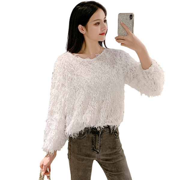 Μοντέρνα γυναικεία μπλούζα με στρογγυλή λαιμόκοψη και κρόσσια