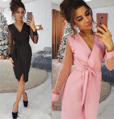 Stílusos női ruha spitz nyakkivágással, derékkötővel és hosszú tüll ujjakkal