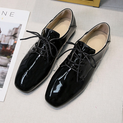 Madala talla ja paeltega ökonahast vabaajajalatsid