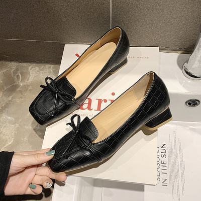 Ежедневни обувки с ниска подметка и панделка от еко кожа 