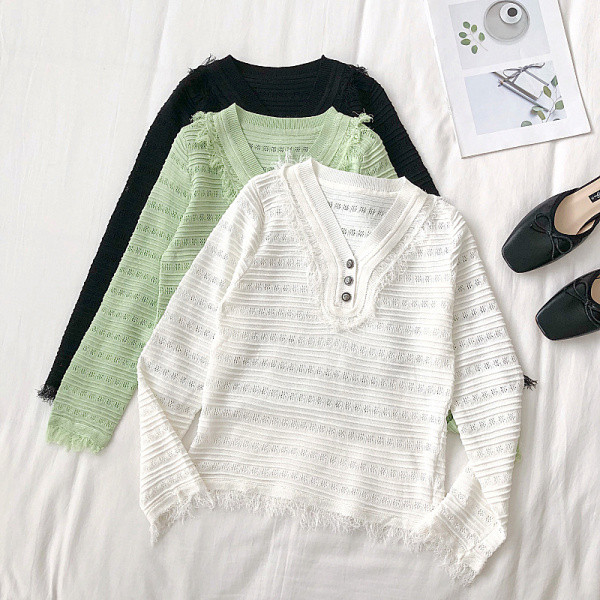 Női alkalmi blúz zöld, fekete és fehér gombokkal