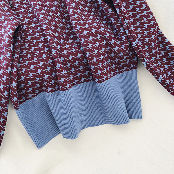 Стилна жилетка в три цвята и джобове