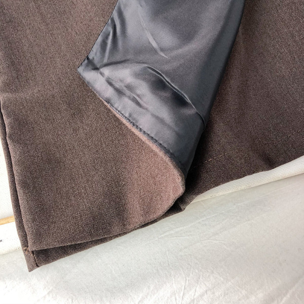 Дамска актуална пола с копчета и висока талия