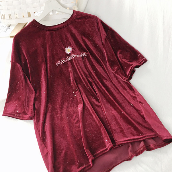 Női alkalmi blúz ovális nyakkivágással, széles modellel