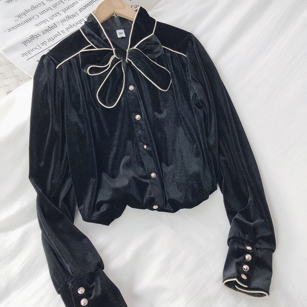 Moderna ženska košulja širokog modela crne boje