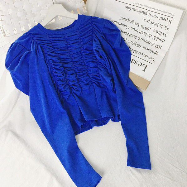 Μοντέρνα γυναικεία μπλούζα με οβάλ λαιμόκοψη και μακριά μανίκια