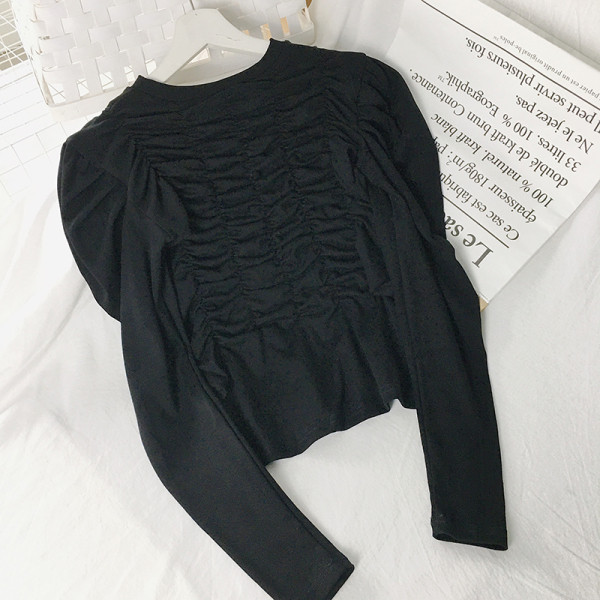 Μοντέρνα γυναικεία μπλούζα με οβάλ λαιμόκοψη και μακριά μανίκια