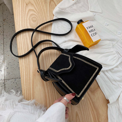 Väike naiste retrokott tikandi ja seemisnahaga