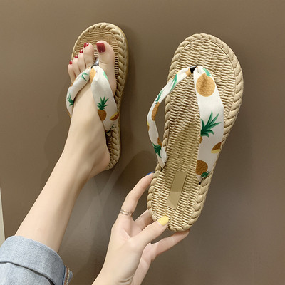 Värviliste rihmadega riidest rannasusside uus mudel