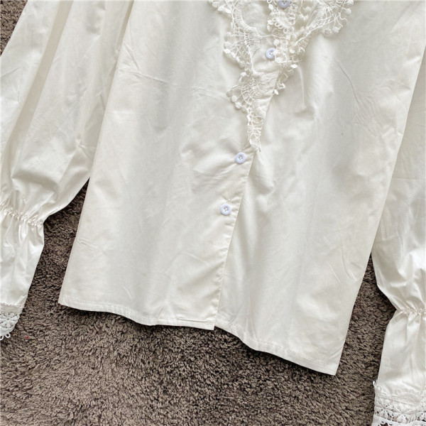 Moderna ženska košulja sa špic izrezom, čipkom i lotus rukavima