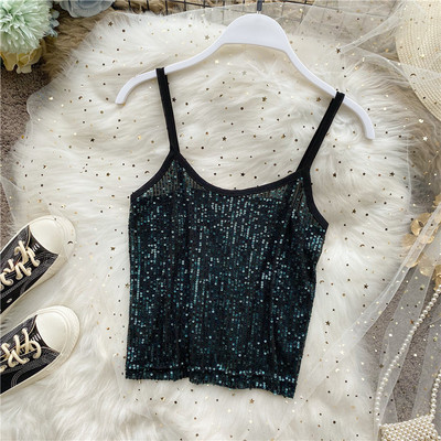 Női felső vékony pántokkal és flitterekkel