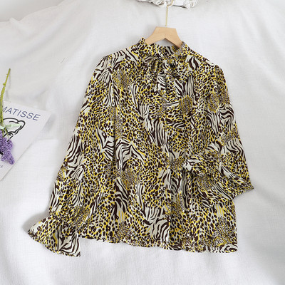 Дамска риза в ретро стил с животински десен и дълъг ръкав