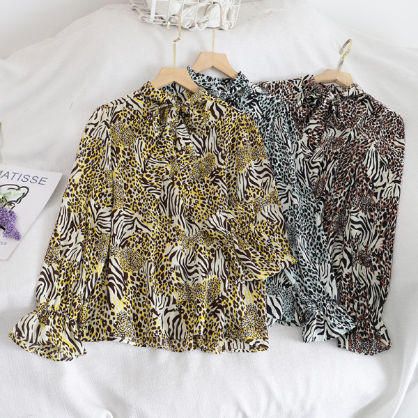 Дамска риза в ретро стил с животински десен и дълъг ръкав