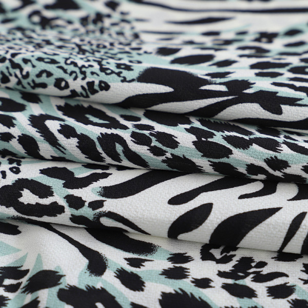 Дамска риза в ретро стил с животински десен и дълъг ръкав