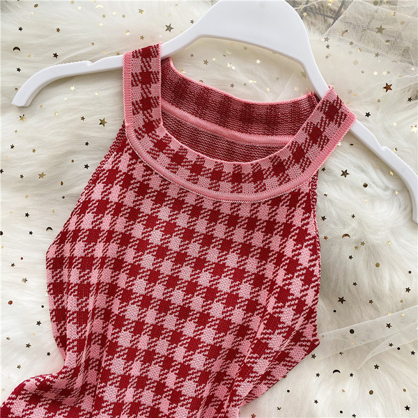 Moodne naiste kootud ovaalse kaelusega topp - kaks mudelit