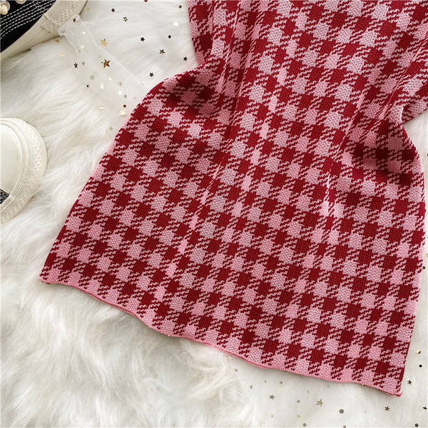 Moodne naiste kootud ovaalse kaelusega topp - kaks mudelit