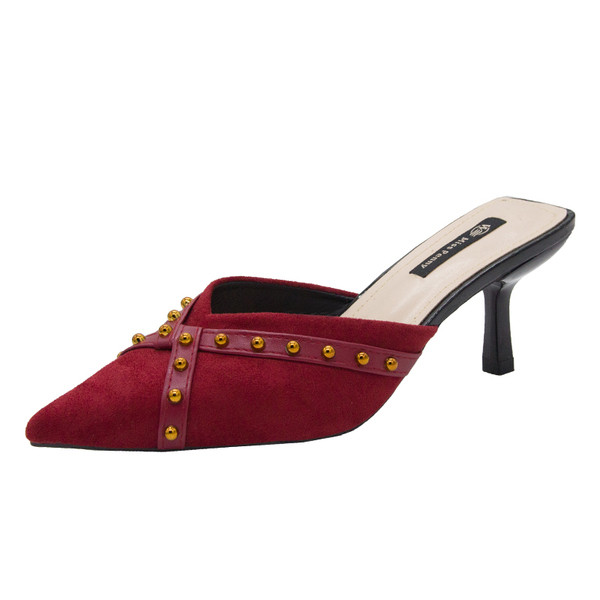 Stílusos női velúr papucs hegyes orrral és sarokkal