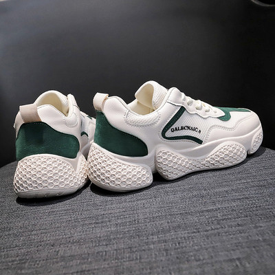 Eko bőrből és textilből készült alkalmi tornacipők új modellje durva talppal