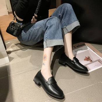 Γυναικεία casual moccasins σε οικολογικό δέρμα και χαμηλή σόλα