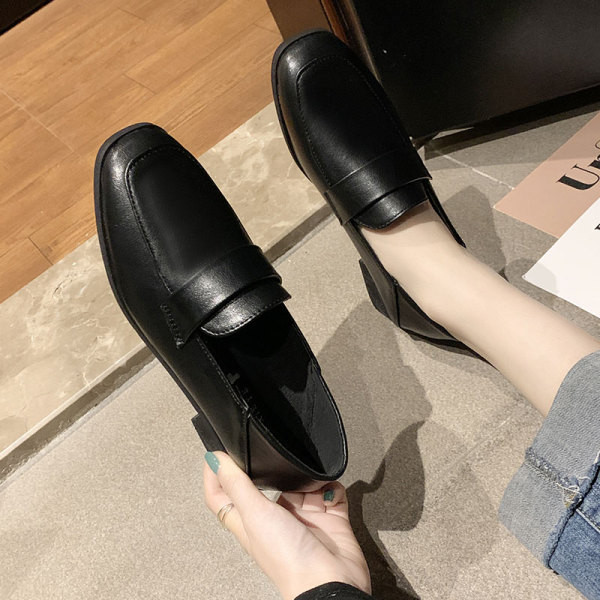 Дамски ежедневни мокасини от еко кожа и ниска подметка