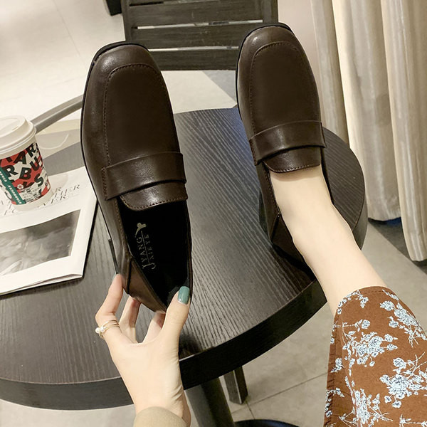 Дамски ежедневни мокасини от еко кожа и ниска подметка