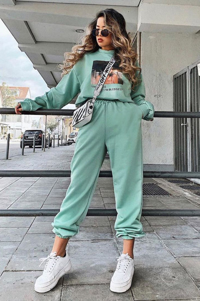 Moteriškos sportinės kelnės su kišenėmis ir aukštu juosmeniu