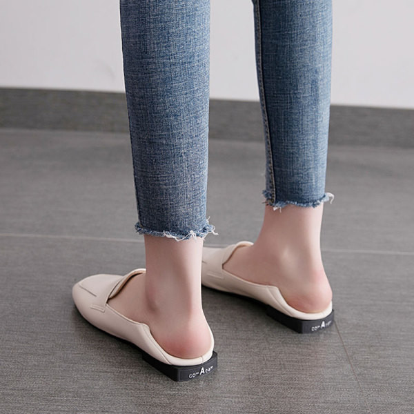 Női bőr mokaszin alacsony talpú sima modellel