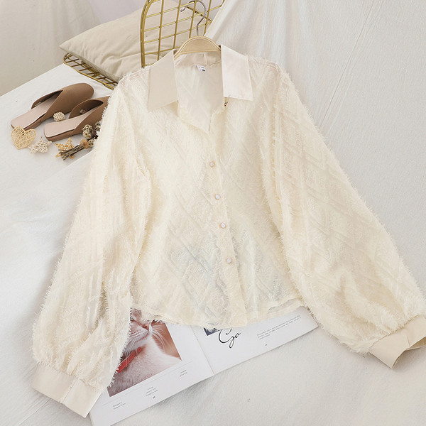 Modern női ing klasszikus gallérral és gombokkal