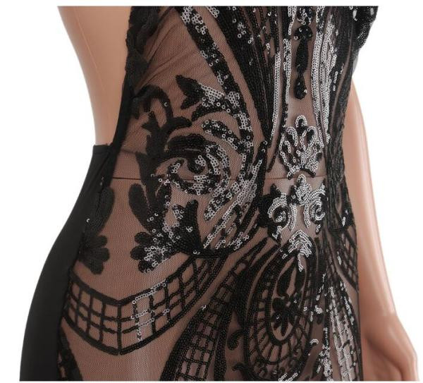 Елгантна дамска рокля с гол гръб и пайети в черен цвят
