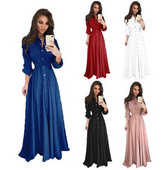 Moderna ženska duga haljina s gumbima i vezicama u struku