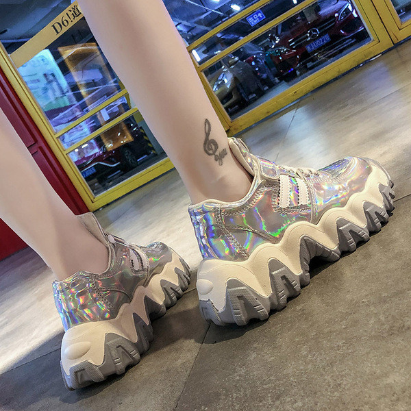 Ženske moderne tenisice s visokim grubim potplatom s vezicama