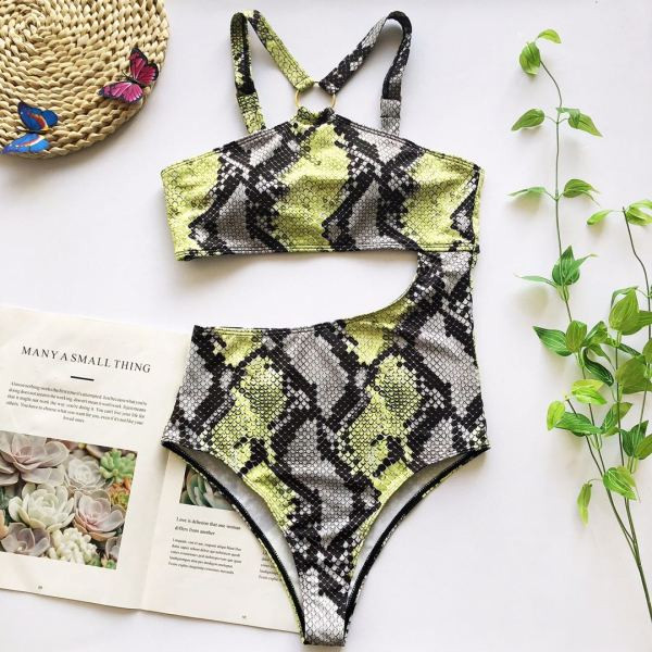 Cijeli kupaći kostim sa životinjskim uzorkom i izrezima u dva modela