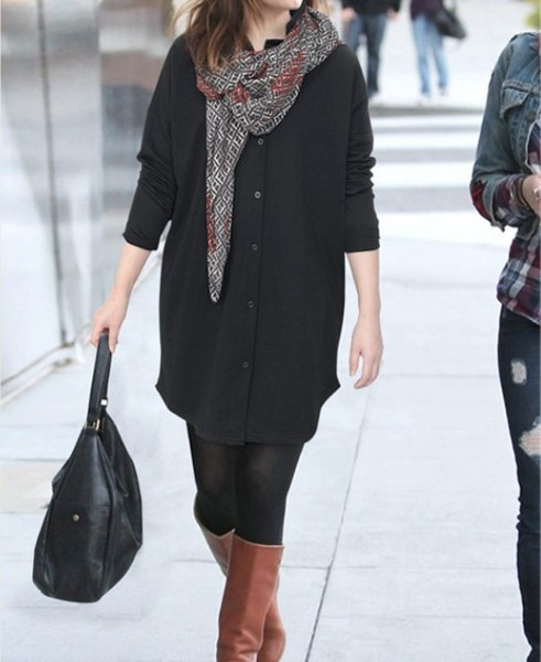 Alkalmi női hosszú ing gombokkal és klasszikus gallérral