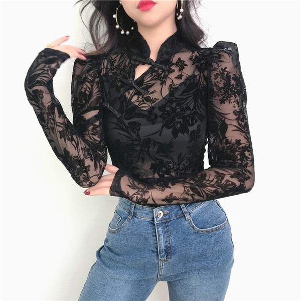 Moderan ženski tuljanski bodi s niskim ovratnikom i dugim rukavima