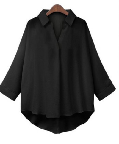 Női ing aszimmetrikus modell klasszikus gallérral - nagy méret